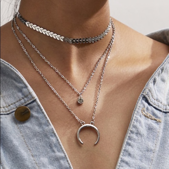 Jewelry - Silver Moon Pendent Layered Chain Necklace